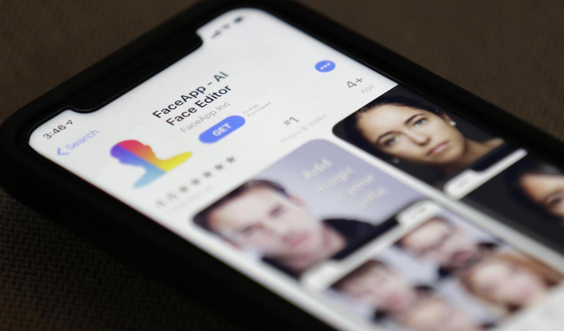 Appen Faceapp på en Iphone. Foto: Jenny Kane/AP/TT-arkivbild