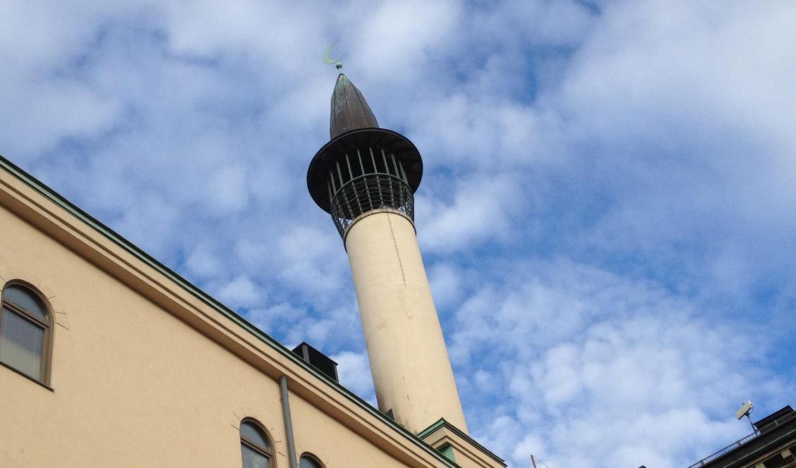 
Magnus Ranstorp och Aje Carlbom ställer sig krititiska till att det muslimska ungdomsförbundet Ibn Rushd får 23 miljoner kronor i bidrag varje år. Foto: Epoch Times-arkivbild                                                