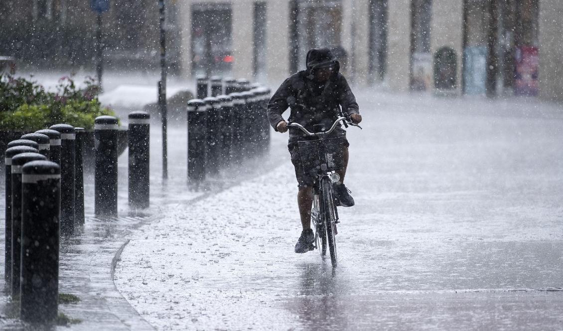 Kraftigt regn på ingång i södra delen av landet. Foto: Johan Nilsson/TT-arkivbild