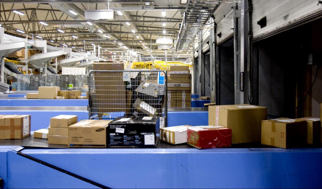 Postnord fick ta hand om fler paket under Black Friday-helgen. Pontus Lundahl/TT-arkivbild