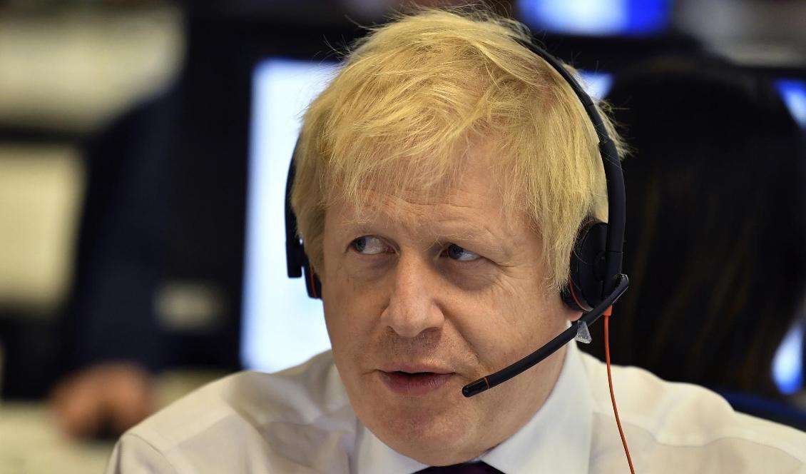 Premiärminister Boris Johnson svarar på väljarfrågor under söndagen. Foto: Ben Stansall/AP/TT
