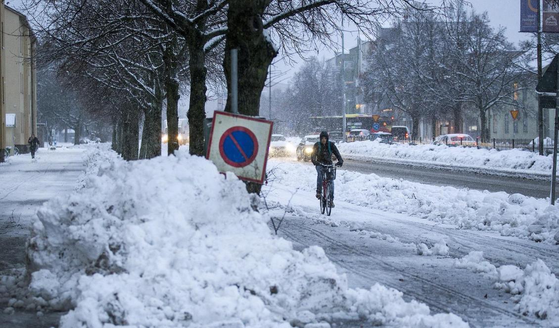 Nu får plogbilarna värma upp i Gävle och Dalarna. Foto: Pernilla Wahlman-arkivbild