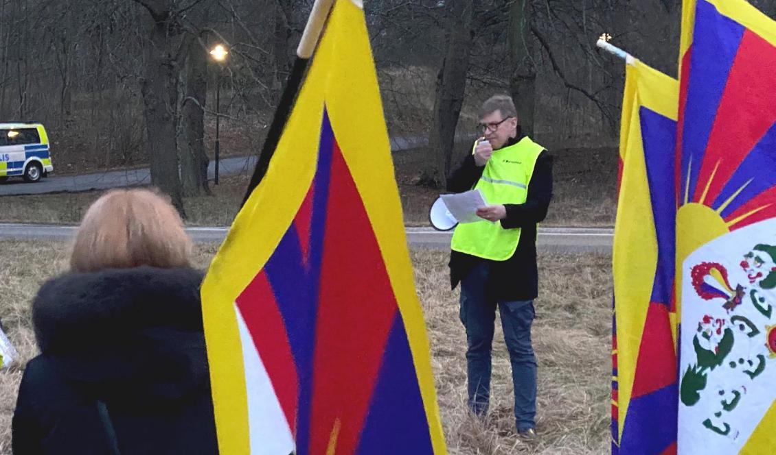 










Tibetkommittén med ordförande Mattias Björnerstedt var en av arrangörerna av manifestationen vid kinesiska ambassaden till minne av tibetanska upprorsdagen 1959. Stockholm den 10 mars 2020. Foto: Christian Lindberg/SHRIC                                                                                                                                                                                                                                                                                                                                                                                                                                                                                                                                                