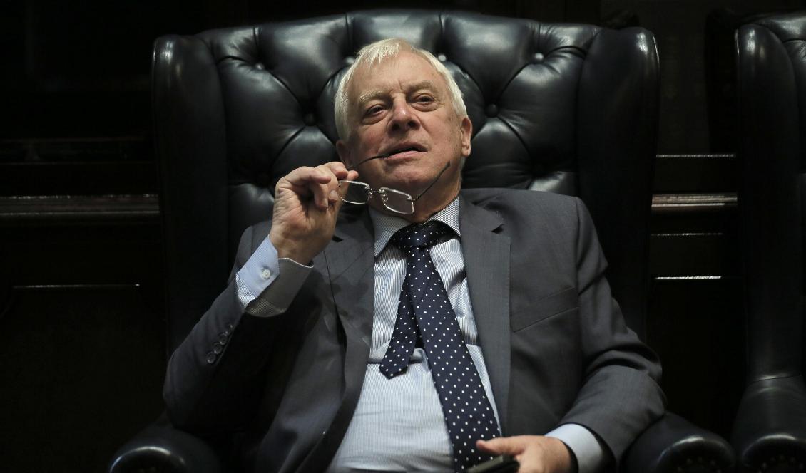 

Chris Patten, Hongkongs siste brittiske guvernör, är starkt kritisk till Kinas agerande. Foto: Vincent Yu/AP/TT-arkivbild                                                                                                