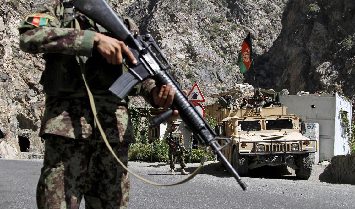 En talibanattack i provinsen Wardak dödade åtta afghanska soldater. Foto: Ahmad Jamshid/AP/TT-arkivbild