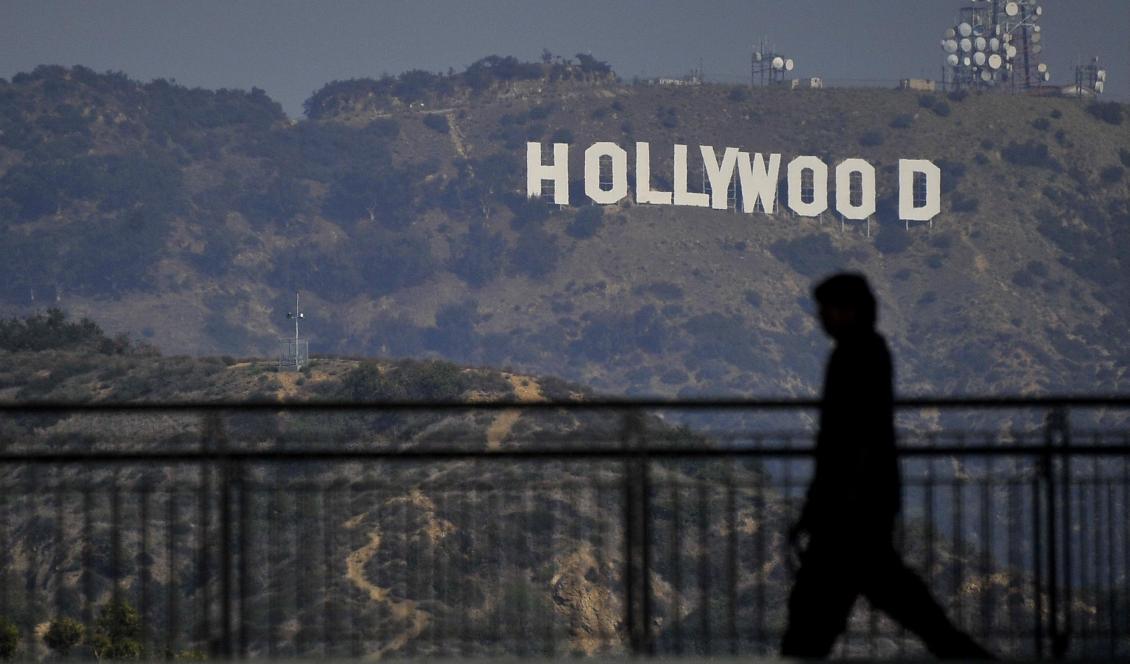 




En rapport från organisationen PEN America visar att den kinesiska kommunistregimen fortsätter att utöva press på Hollywoods producenter och filmskapare för att censurera i filmer som har innehåll om Kina och kinesiska intressen. Foto: Joe Klamar/AFP via Getty Images                                                                                                                                                                                                                            