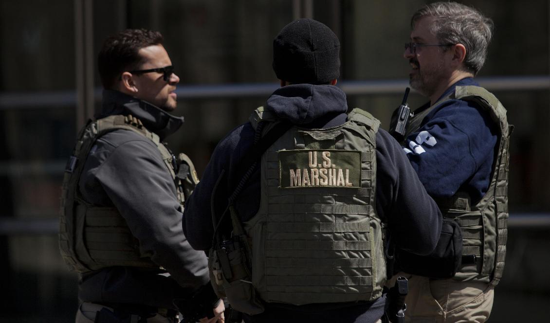 

Federala poliser utanför en federal domstol i Brooklyn i New York den 2 april 2015. Foto: Victor J. Blue/Getty Images                                                                                        