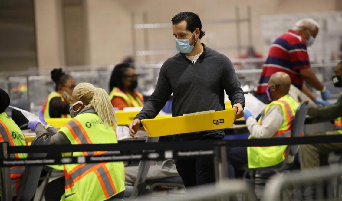 




Trumpkampanjen har länge hävdat att poströstning i USA medför en stor risk för valfusk. Foto: Spencer Platt/Getty Images                                                                                                                                                                                                                            