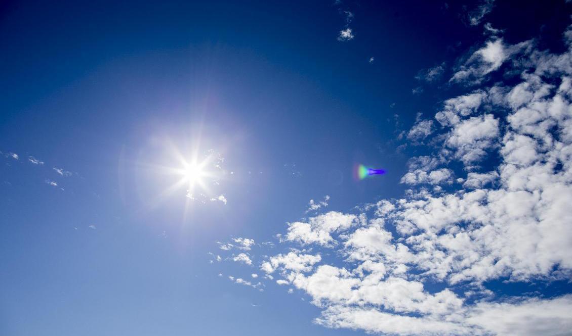 
Solen hinner titta fram på flera håll i Götaland och stor del av Svealand, enligt SMHI. Arkivbild. Foto: Vegard Wivestad Grøtt/NTB scanpix/TT                                            