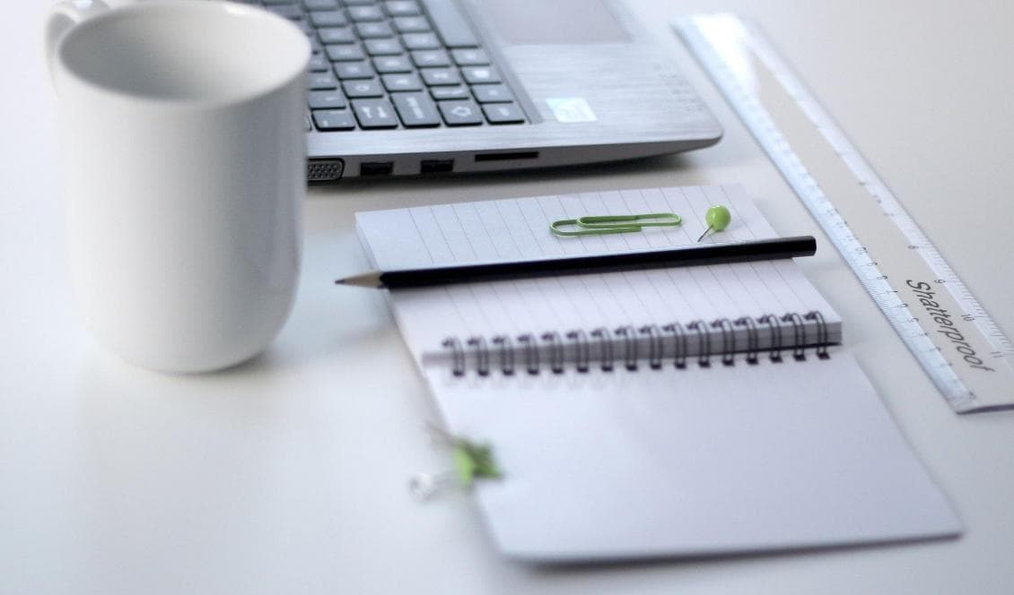 
En stor del av landets högstadier bedriver just nu distansundervisning. Foto: StockSnap/Pixabay                                            