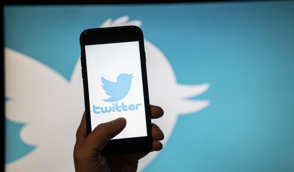 
Twitter har låst kontot för Kinas ambassad i USA efter att man brutit mot bolagets regler vad gäller avhumanisering. Foto: Sofia Drevemo/Epoch Times                                            