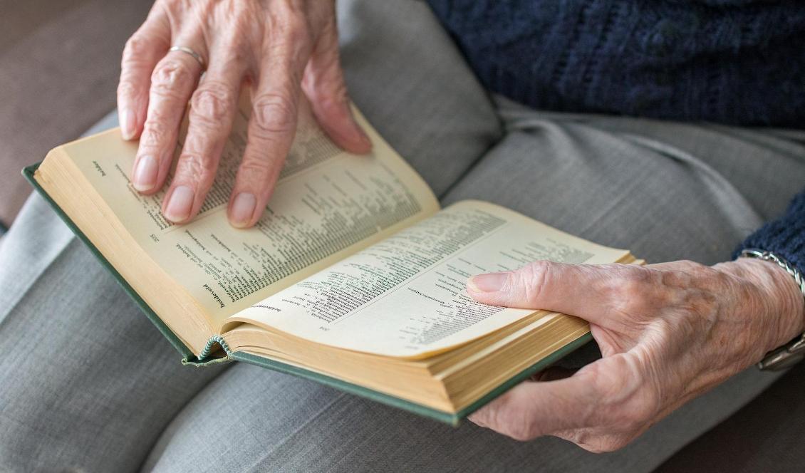 Den som har hemtjänst möter fortsatt många olika i personalen, enligt Socialstyrelsen. Foto: Sabine van Erp