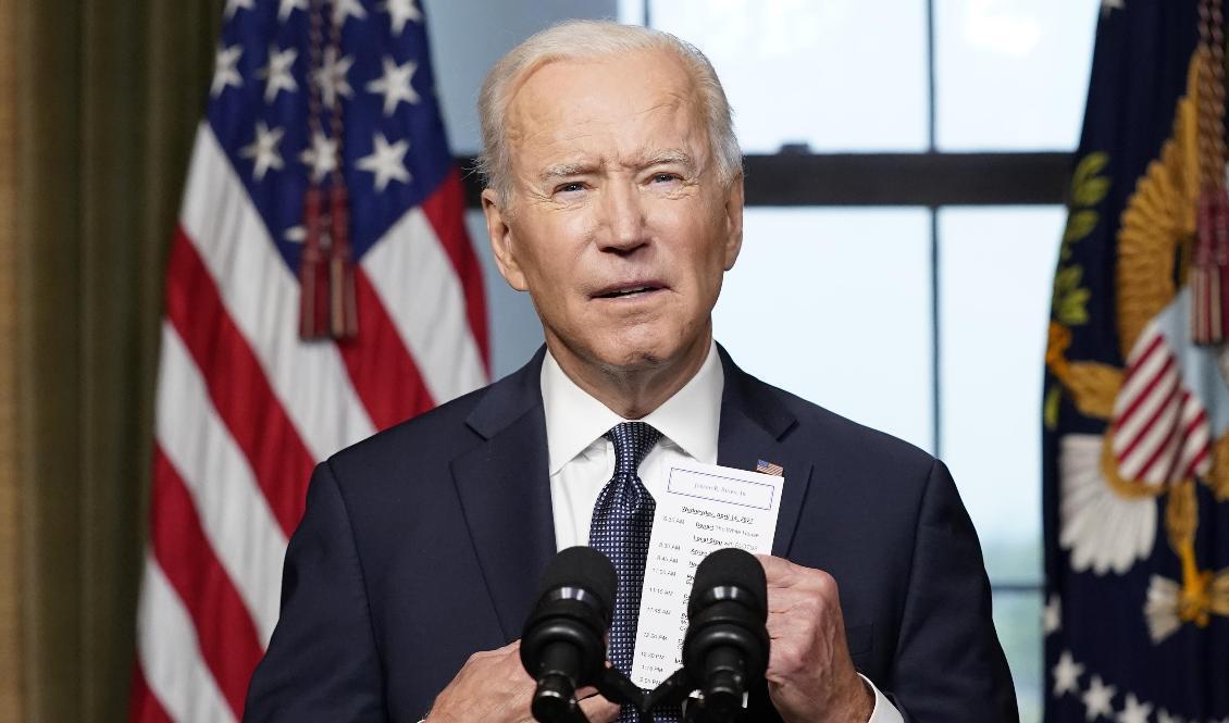 

President Joe Biden tar fram sin minnesanteckning om antalet stupade. Foto: Andrew Harnik via Pool/AP/TT                                                                                        