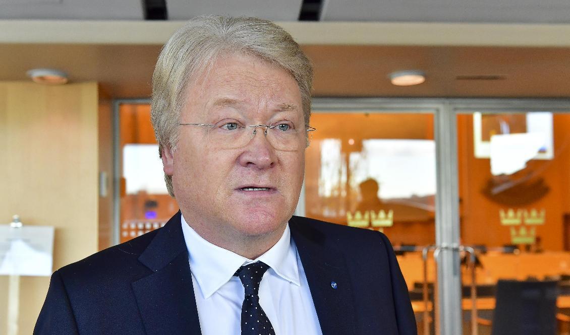 Kristdemokraternas utrikespolitiske talesperson Lars Adaktusson kandiderar inte till riksdagsvalet 2022 och lämnar därmed riksdagen. Arkivbild. Foto: Jonas Ekströmer/TT