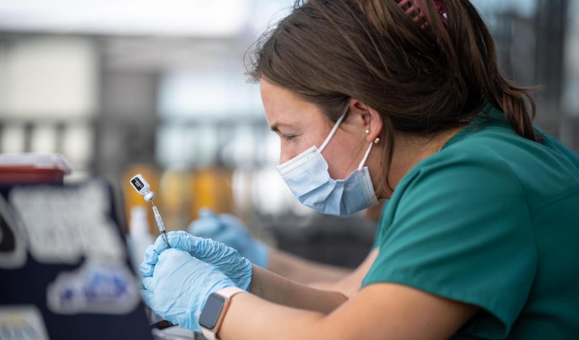 
Pop-up vaccination utanför Lynn Family Stadium i Louisville, Kentucky. Foto: Jon Cherry/Getty Images                                            