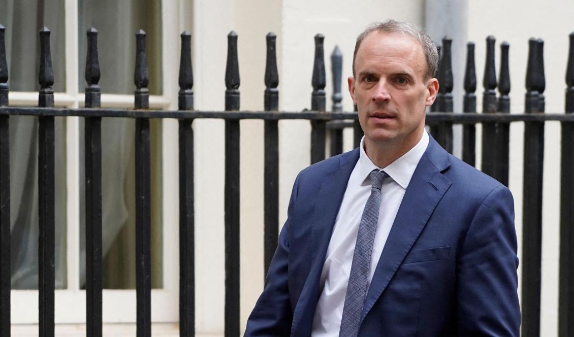 Storbritanniens utrikesminister Dominic Raab på Downing Street i London den 27 maj 2021. Raab är en av flera som varnat Kina efter cyberattackerna mot Microsoft Exchange. Foto: Niklas Hallén/AFP via Getty Images