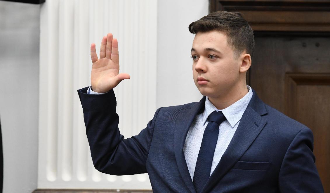 


Den idag 18-årige Kyle Rittenhouse har konsekvent hävdat självförsvar. Foto: Pool / Getty Images                                                                                                                                    