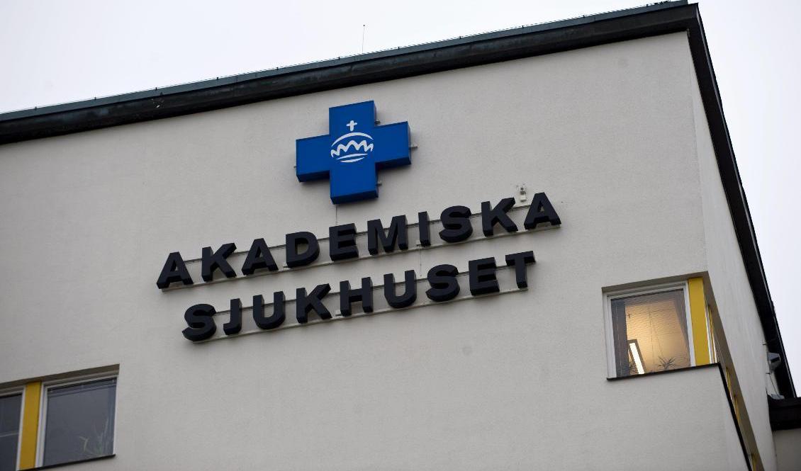 Akademiska sjukhuset i Uppsala har fått göra undantag från reglerna om familjekarantän. Arkivbild. Foto: Henrik Montgomery/TT