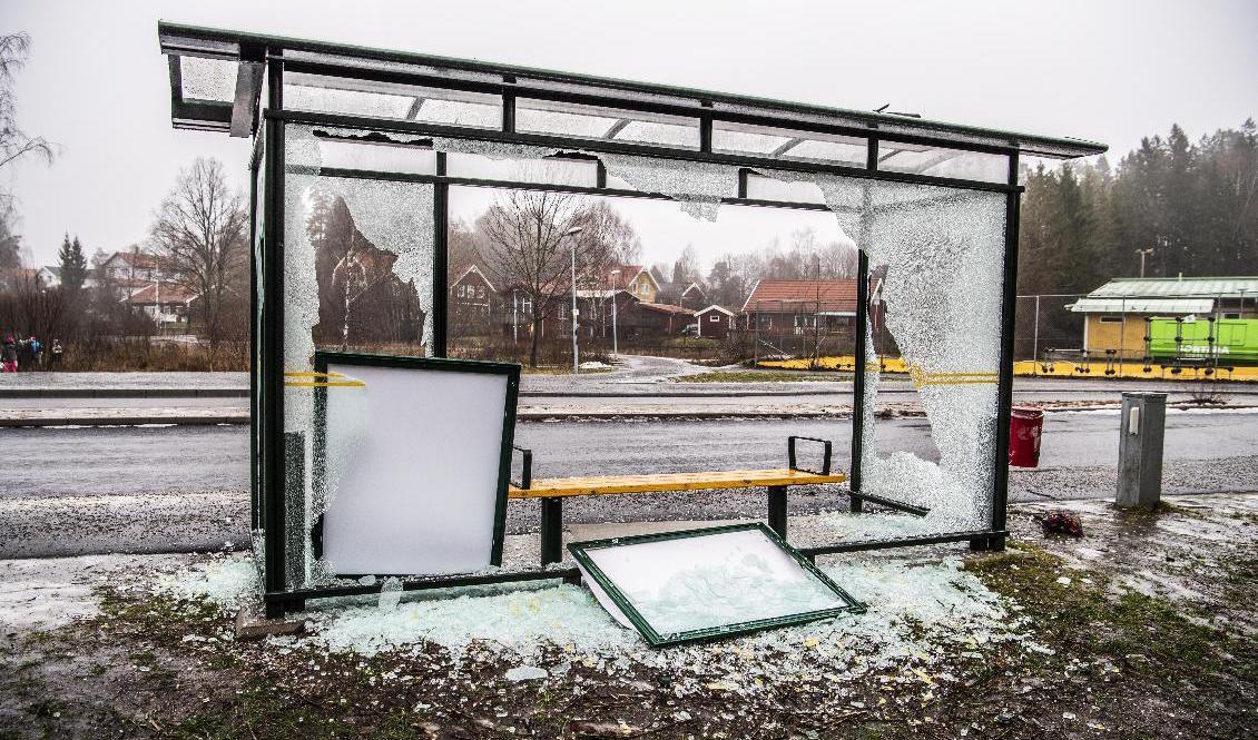En sönderslagen busskur – dock inte i Göteborg. Arkivbild. Foto: Lars Pehrson/SvD/TT
