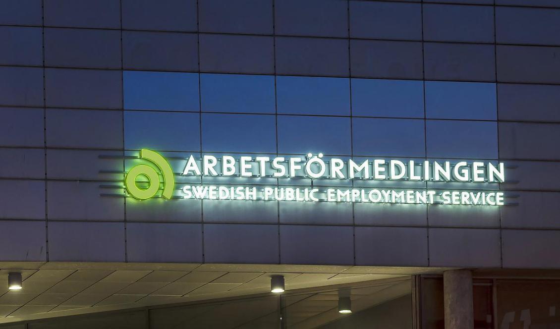 I slutet av december var drygt 370 000 personer inskrivna på Arbetsförmedlingen. Foto: Peter Kroon.