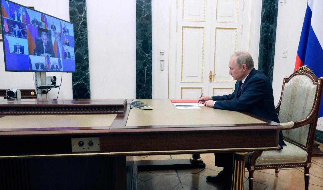 Vladimir Putin under det ryska säkerhetsrådets videomöte på fredagen. Arkivbild. Foto: Mikhail Klimentyev