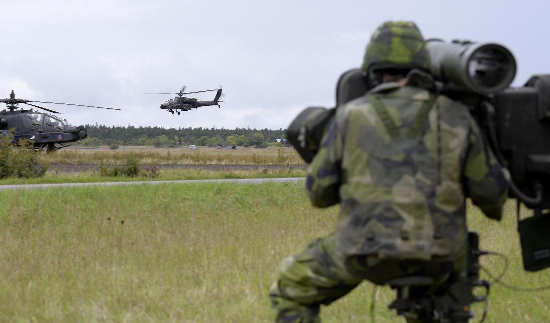 Fler luftvärnsrobotar står på Försvarsmaktens önskelista. Arkivbild. Foto: Anders Wiklund/TT
