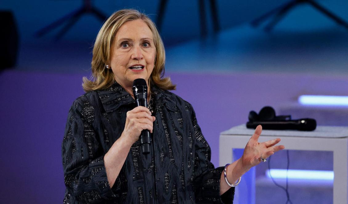 
USA:s tidigare utrikesminister Hillary Clinton. Hennes presidentkampanj 2016 anklagas för att ha finansierat advokater för att påvisa en Trump-Rysslandskoppling. Foto: Ludovic Marin/AFP via Getty Images                                            