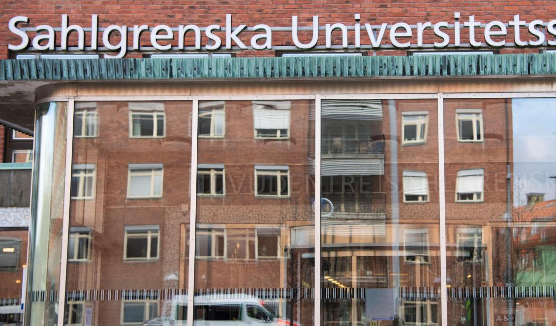 Bristen på sjuksköterskor fortsätter att ställa till problem för Sahlgrenska universitetssjukhuset. I sommar får alla som skjuter på sin semester 10 000 kronor i veckan. Men trots det räcker sköterskorna inte till. Foto: Sahlgrenska universitetssjukhuset