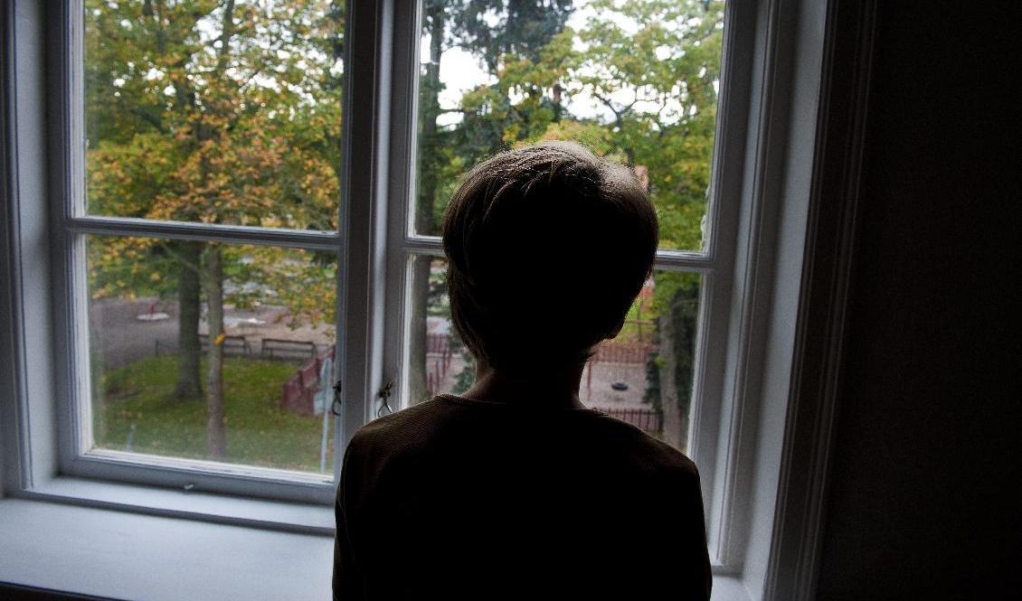 Minskade sociala kontakter under pandemin kan ha bidragit till att fler unga mår dåligt. Arkivbild. Foto: Jonas Ekströmer/TT