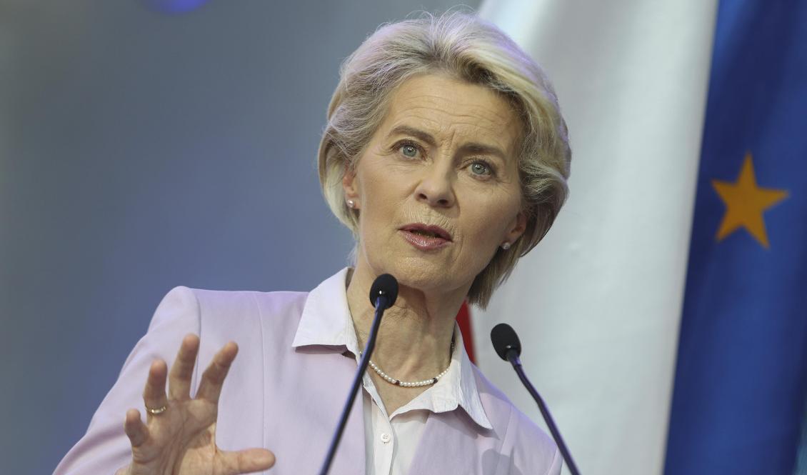 EU-kommissionens ordförande Ursula von der Leyen är på besök i Kiev. Arkivbild. Foto: AP/TT