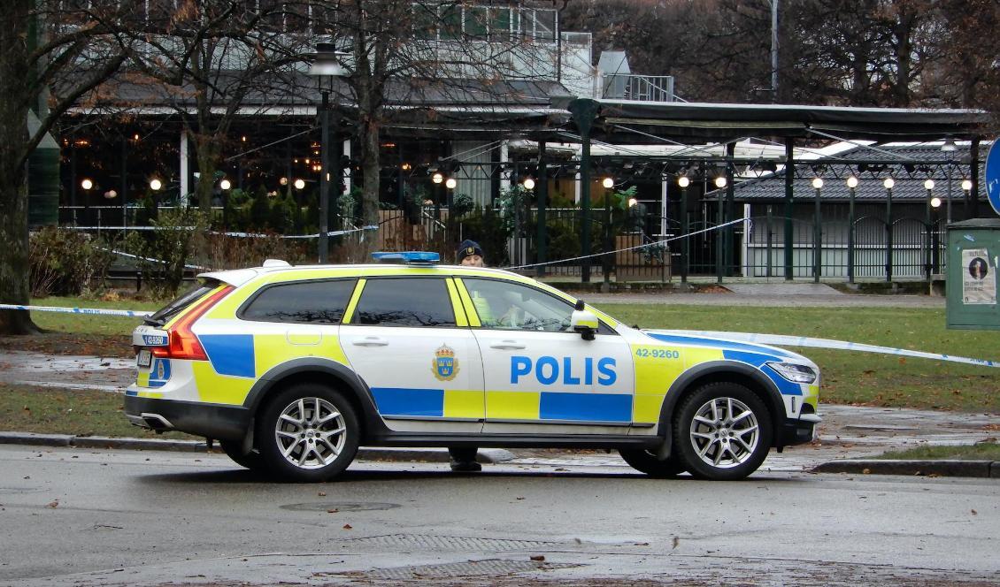 




Ökande gängkriminalitet, grova brott och skjutningar dränerar polisens resurser och allt fler flyr yrket. Bristen på erfarna poliser i yttre tjänst är akut. Foto: Göran Jacobsson

                                                                                                                                                                                                                            
