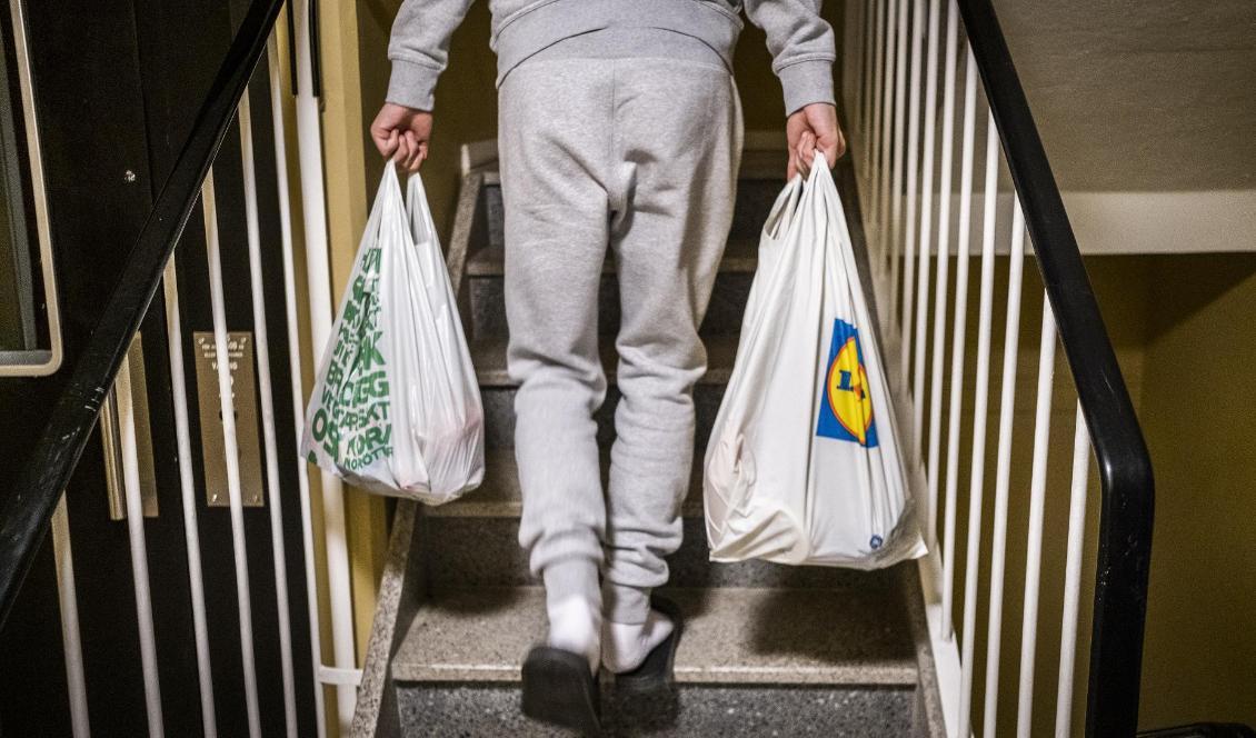 

Enligt Eurobarometerns undersökning har svenskar god kunskap om maten och dess risker. Vi har också stort förtroende för informationen som kommer från myndigheterna. Foto: Magnus Hjalmarson Neideman/SvD/TT                                                                                        