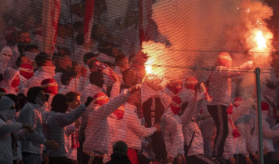 Matchen mellan Union Berlin och Malmö FF i Europa League fick avbrytas sedan tyska supportrar kastat fyrverkeripjäser fyrverkeripjäser mot planen och Malmöfansen. Foto: Johan Nilsson/TT