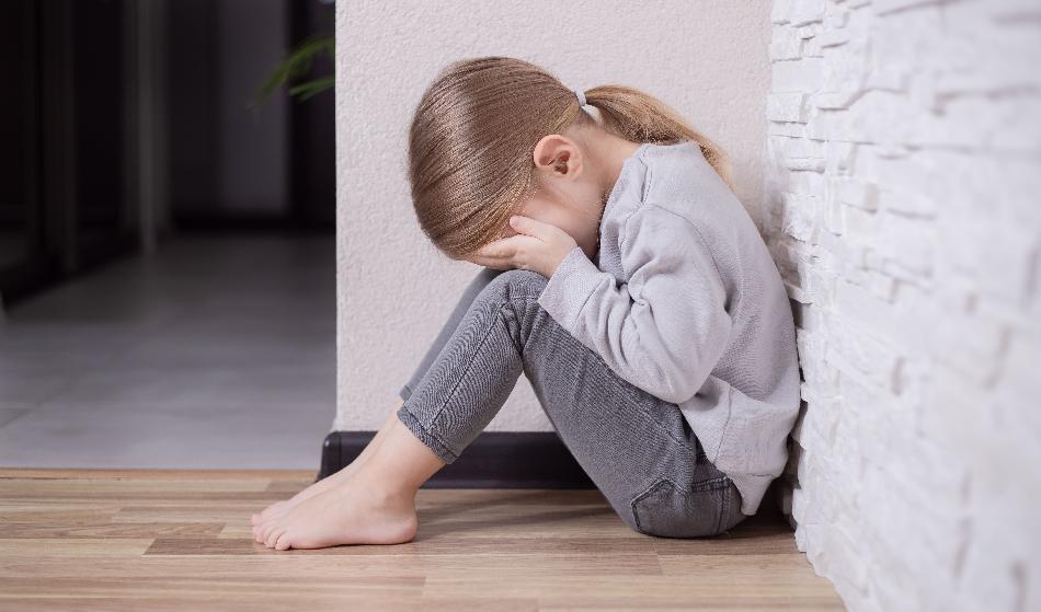 Rapporten från IICSA visar att antalet sexuella övergrepp, registrerade av polisen, mot offer yngre än fyra år, har ökat med 45 procent de senaste åren. Foto: Julia Sulkovska/Shutterstock