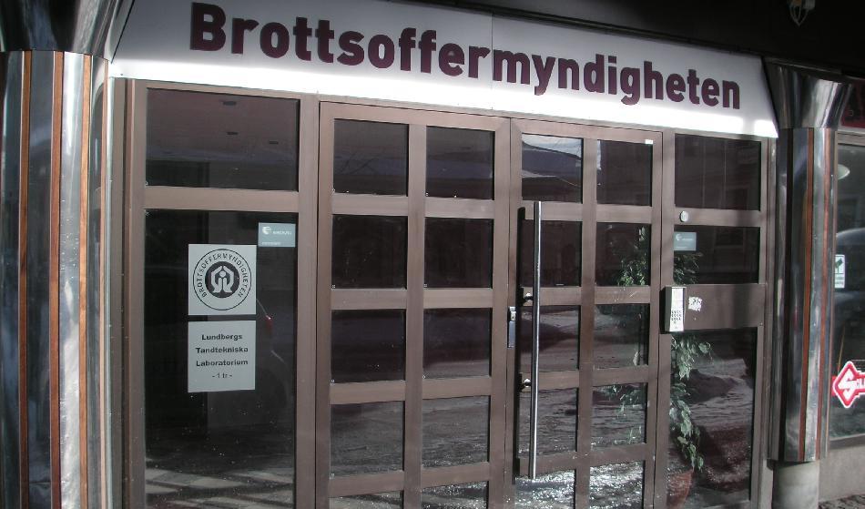 Brottsoffermyndigheten anser att brottsutsatta fortsättningsvis bör få dubbelt så höga ersättningar för kränkning som tidigare.  Foto: Brpttspffer,umdogjetem: Xanor/Wikimedia Commons