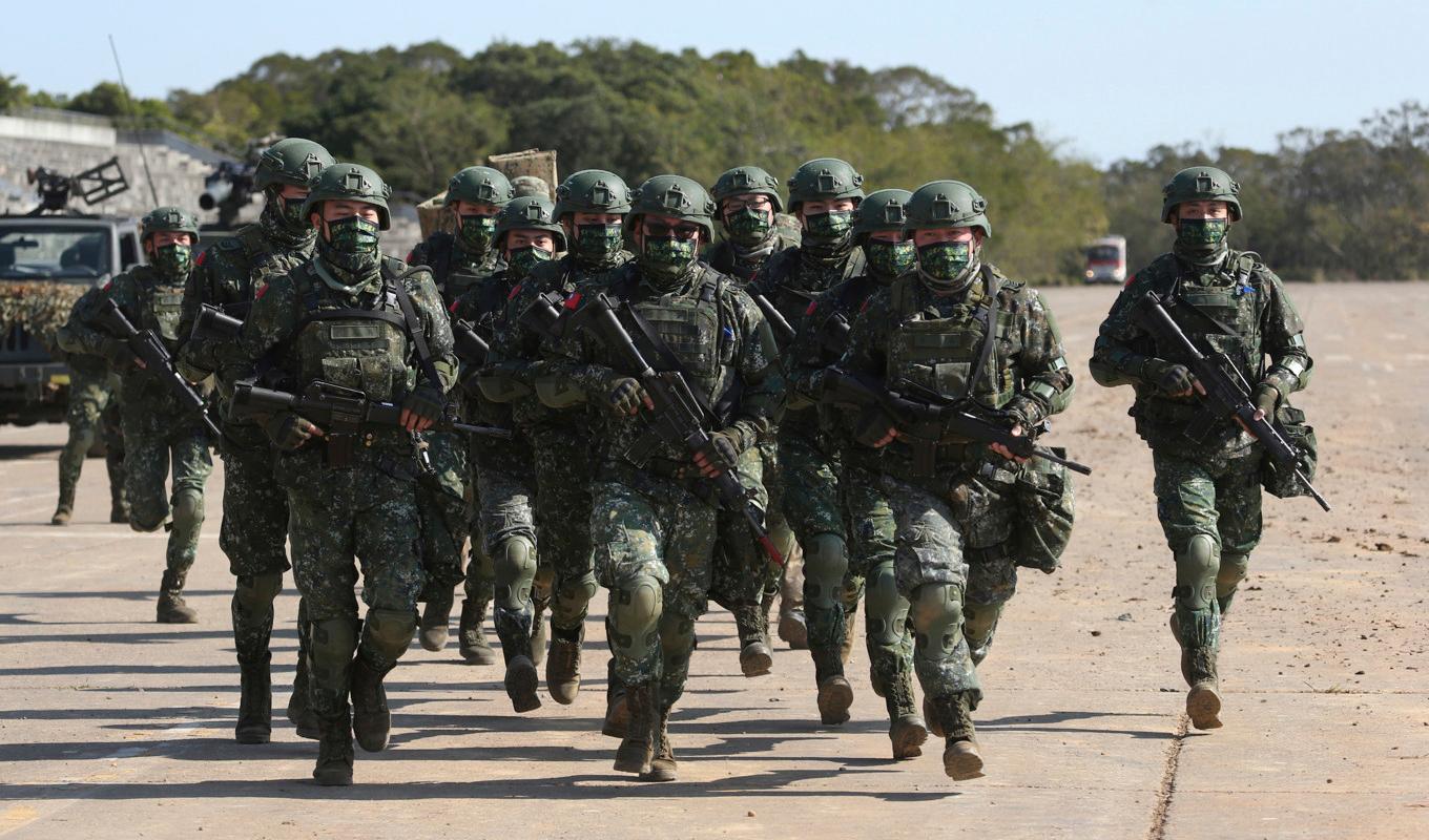 
Soldater under träning i Hsinchu i norra Taiwan. Arkivbild. Foto: Chiang Ying-Ying/AP/TT                                            