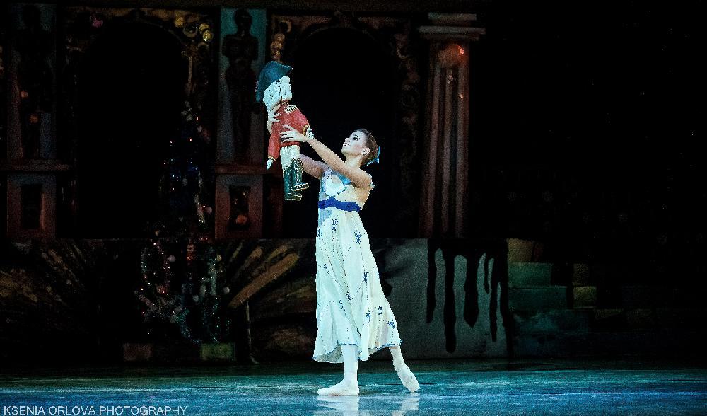 




Kyiv Grand Ballet turnerar med familjeföreställningen Nötknäpparen som utspelar sig under en förtrollad julafton. Foto: Ksenia Orlova                                                                                                                                                                                                                            