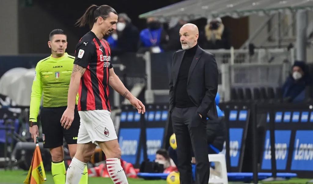 Zlatan Ibrahimovic går vidare. Enligt italienska uppgifter kommer svensken att avsluta sin fotbollskarriär efter den här säsongen.Foto: Miguel Medina/AFP via Getty Images