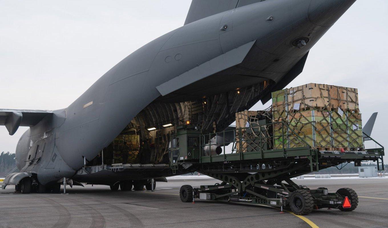 Last till planet med räddningsstyrkan som Sverige skickade till Turkiet. Foto: Jonas Holmberg/Försvarsmakten