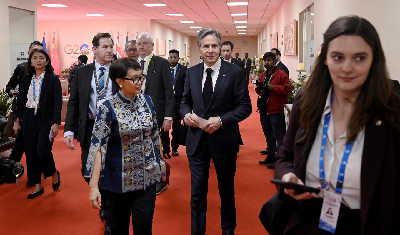USA:s utrikesminister Antony Blinken och Indonesiens utrikesminister Retno Marsudi under torsdagens G20-möte. Foto: Olivier Douliery/AP/TT