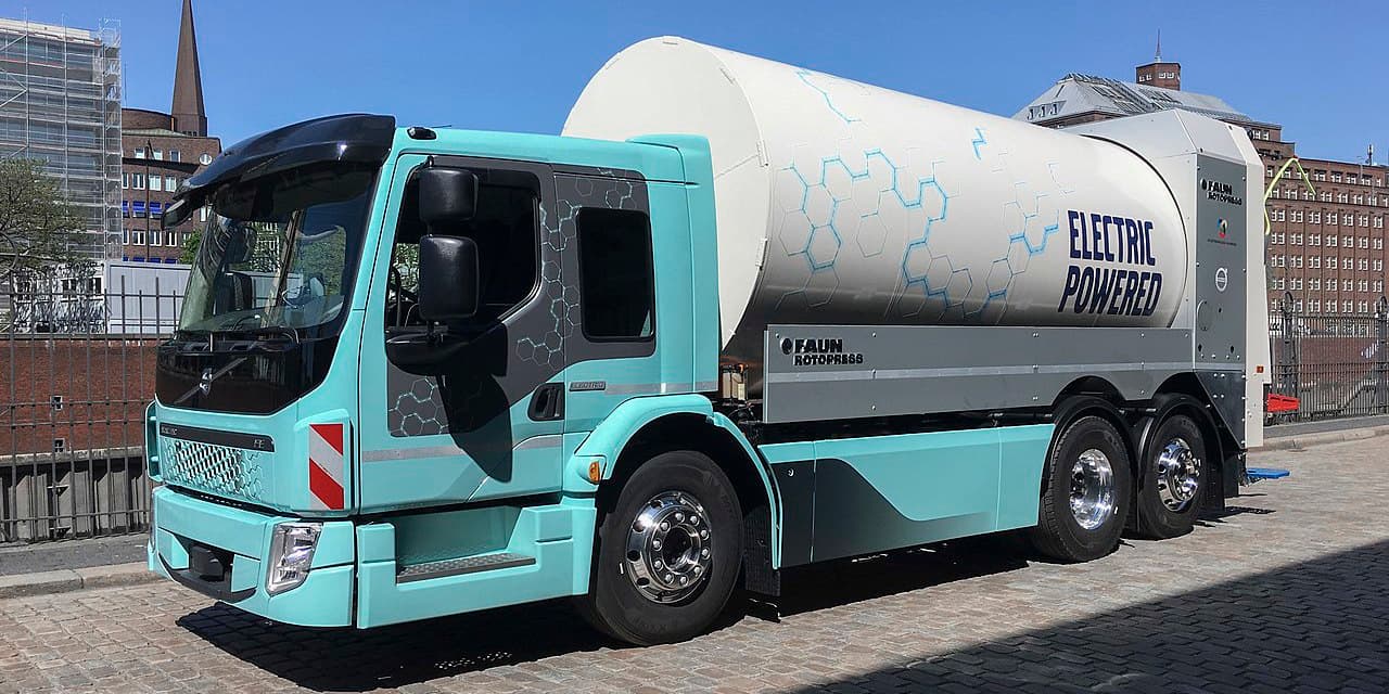 Volvo gör omfattande satsningar på elektrifiering av vägarna i Sydkorea. Nu vill Socialdemokraterna öka takten i Sverige. Foto: Volvo Group Trucks Deutschland / CC BY-SA 3.0