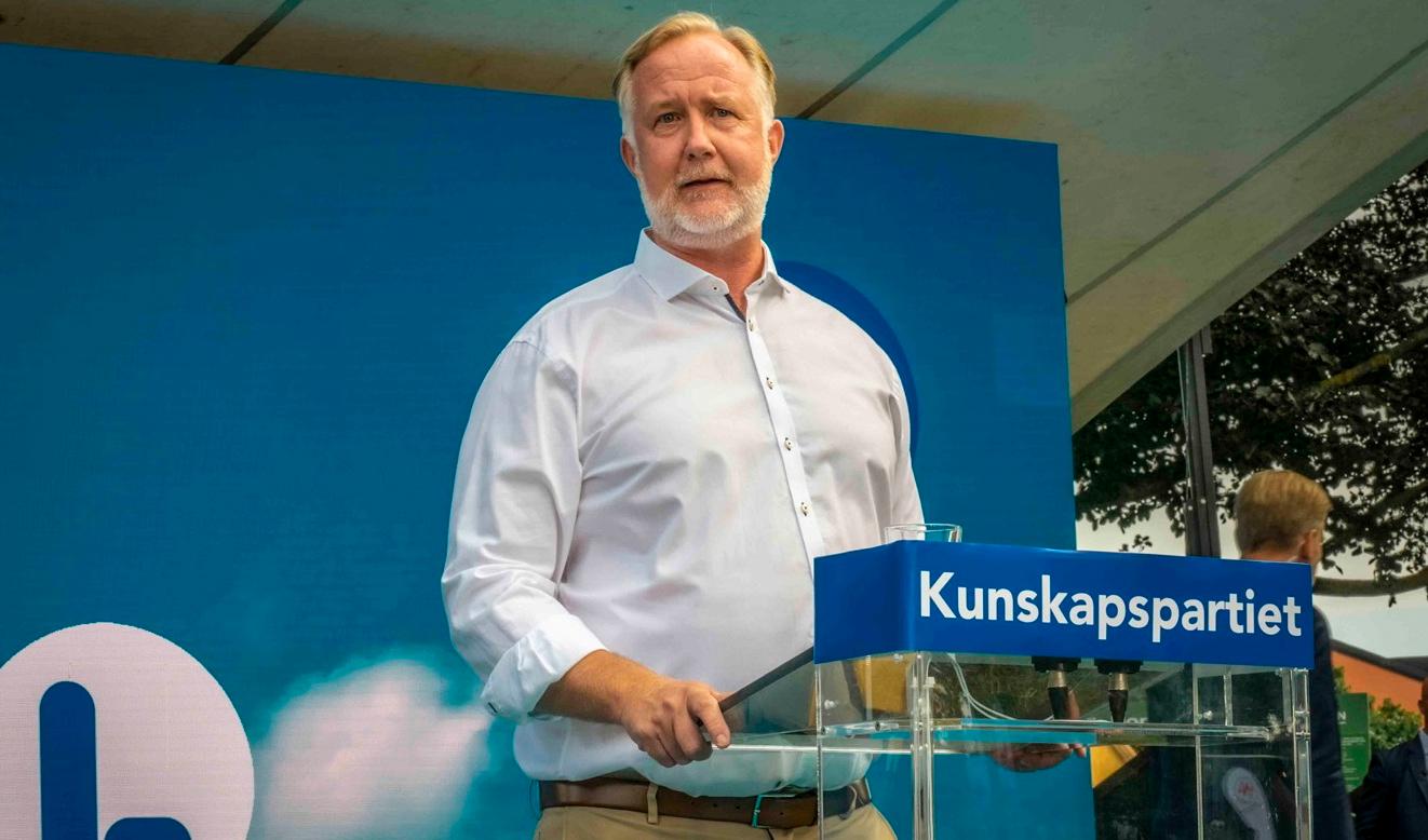 Liberalernas partiledare Johan Pehrson kommenterar integrationspolitiken. Foto: Bilbo Lantto