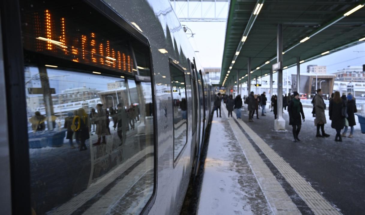 En vild strejk riskerar att stoppa pendeltåg i Stockholm på måndagen. Arkivbild. Foto: Tim Aro/TT