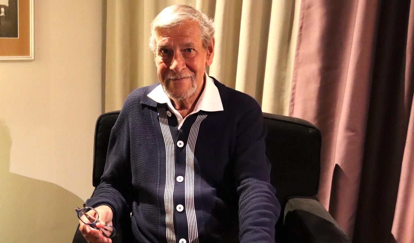 Poeten Jan Mårtenson tror på att varje dikt ska äga en episk kärna. Alltså en berättelse eller en historia. Egna erfarenheter är en vanlig inspirationskälla. Foto: Anton Nilsson