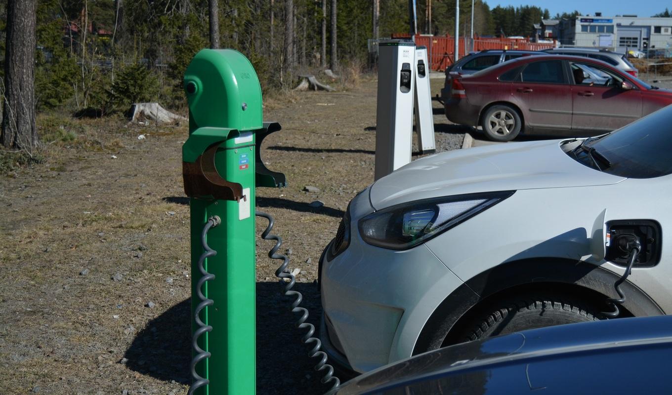Trafikverket kommer tillhandahålla 100 miljoner till stöd för utbyggnaden av snabbladdare längs vägsträckor på glesbygden. Foto: Eva Sagerfors