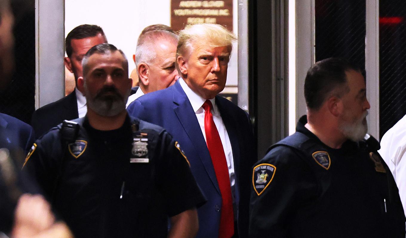 Bilden av den arresterade Donald Trump orsakar starka reaktioner. Foto: Michael M. Santiago/Getty Images