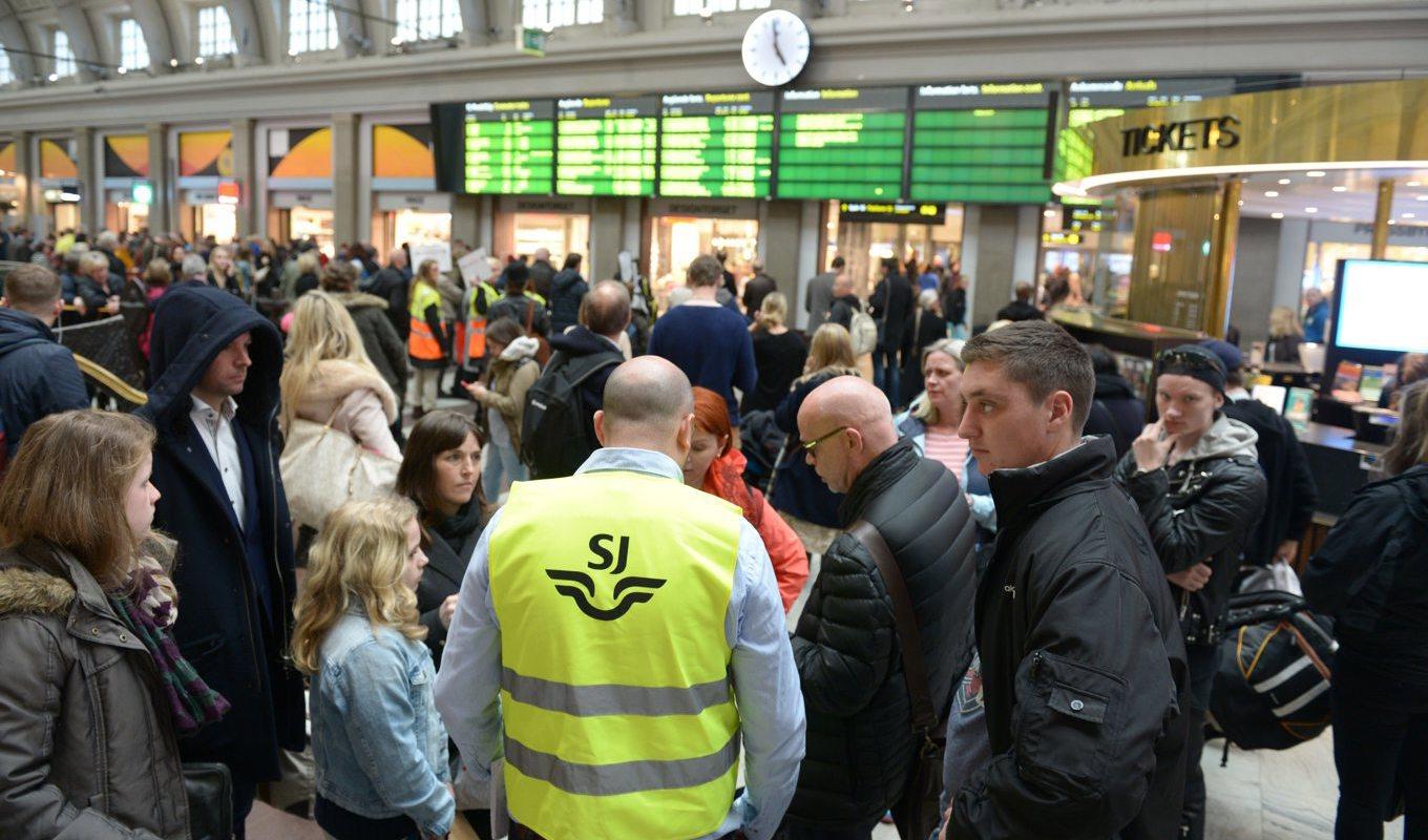 Stora trafikstörningar i tågtrafiken hotar i veckan om fack och arbetsgivare inte lyckas göra upp och undvika strejk bland tågpersonal. Arkivbild Foto: FREDRIK SANDBERG / TT