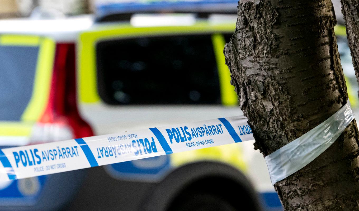 Polismannen lade två vapenmagasin på polisbilens tak och glömde sedan bort dem. Arkivbild. Foto: Johan Nilsson/TT