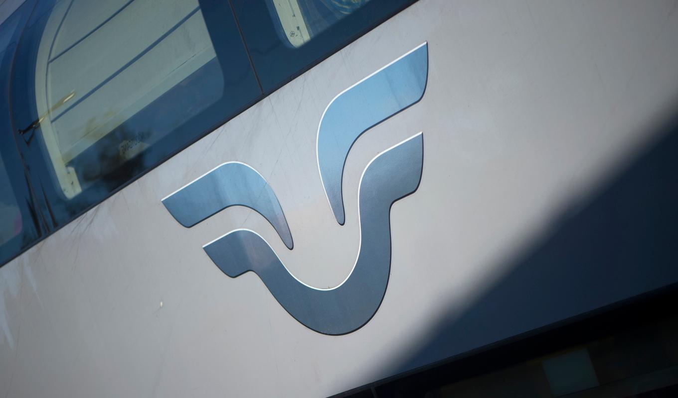 Det råder sedan halv sju på fredagen totaltstopp i tågtrafiken söderut från Stockholm. Foto: Fredrik Sandberg/TT
