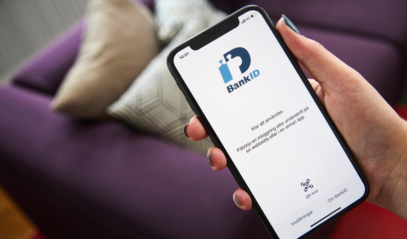 Nu går det att få ett digitalt id-kort i mobilen. Arkivbild. Foto: Fredrik Persson/TT